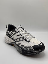 HOKA - SPEEDGOAT , BLACK/WHITE